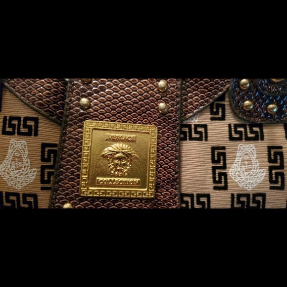 SOLD Authentic Vintage snakeskin Versace bag - Picture 4 of 13